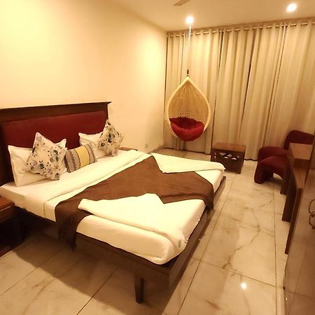 Hotel Vrs Inns Chandīgarh Exterior foto
